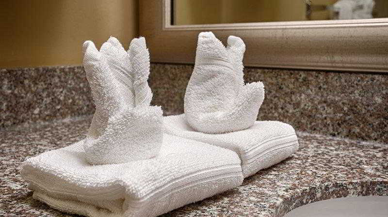 Best Western Augusta West Bagian luar foto