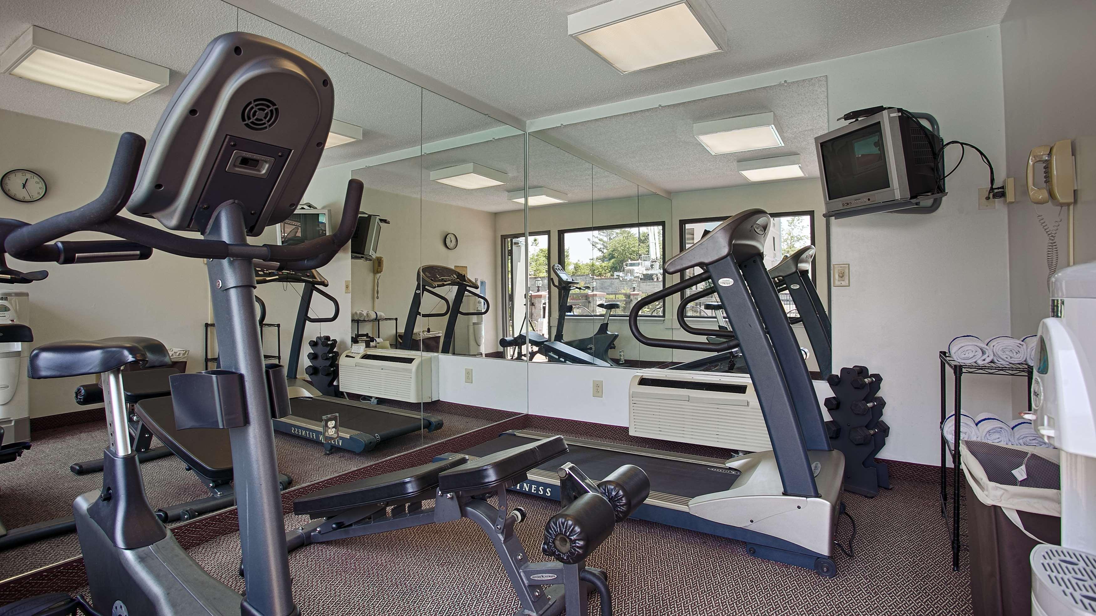 Best Western Augusta West Bagian luar foto