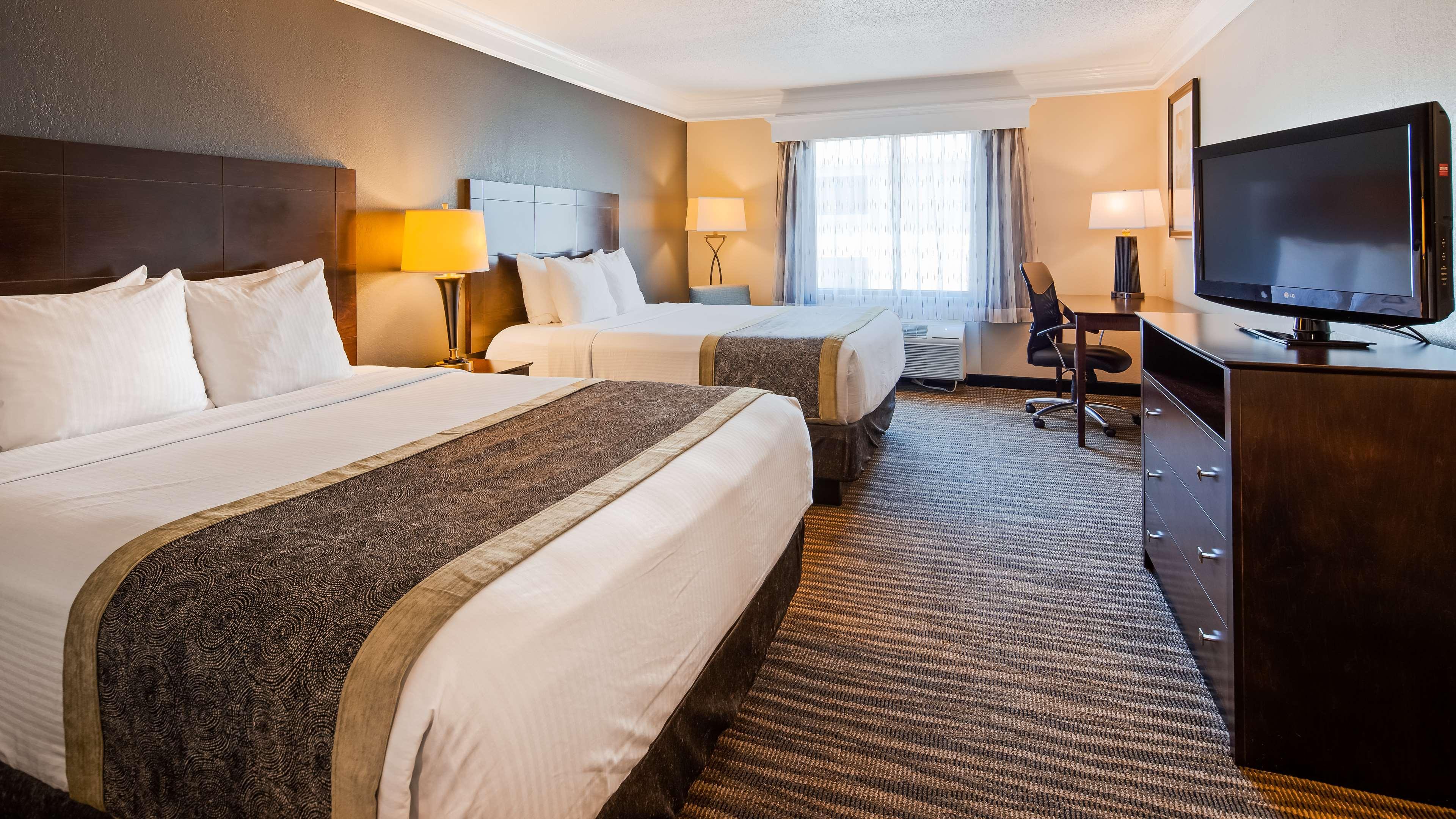 Best Western Augusta West Bagian luar foto