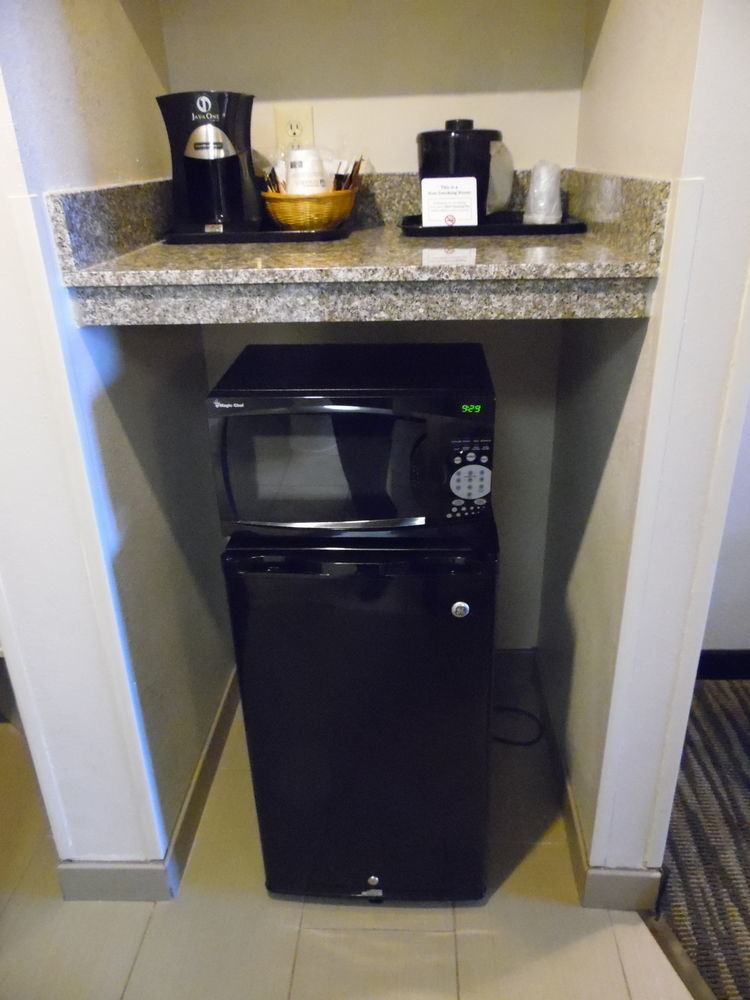 Best Western Augusta West Bagian luar foto