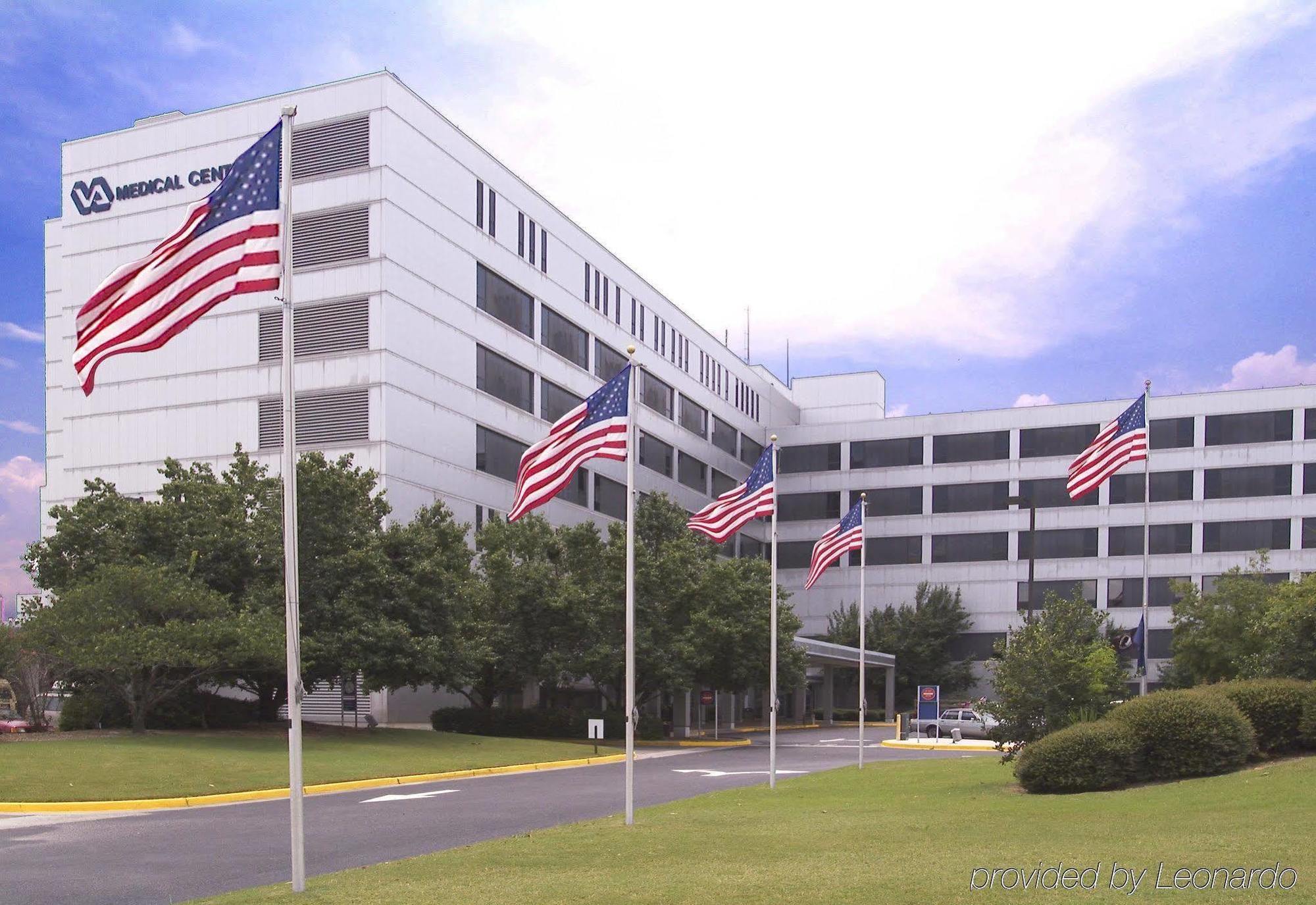 Best Western Augusta West Bagian luar foto