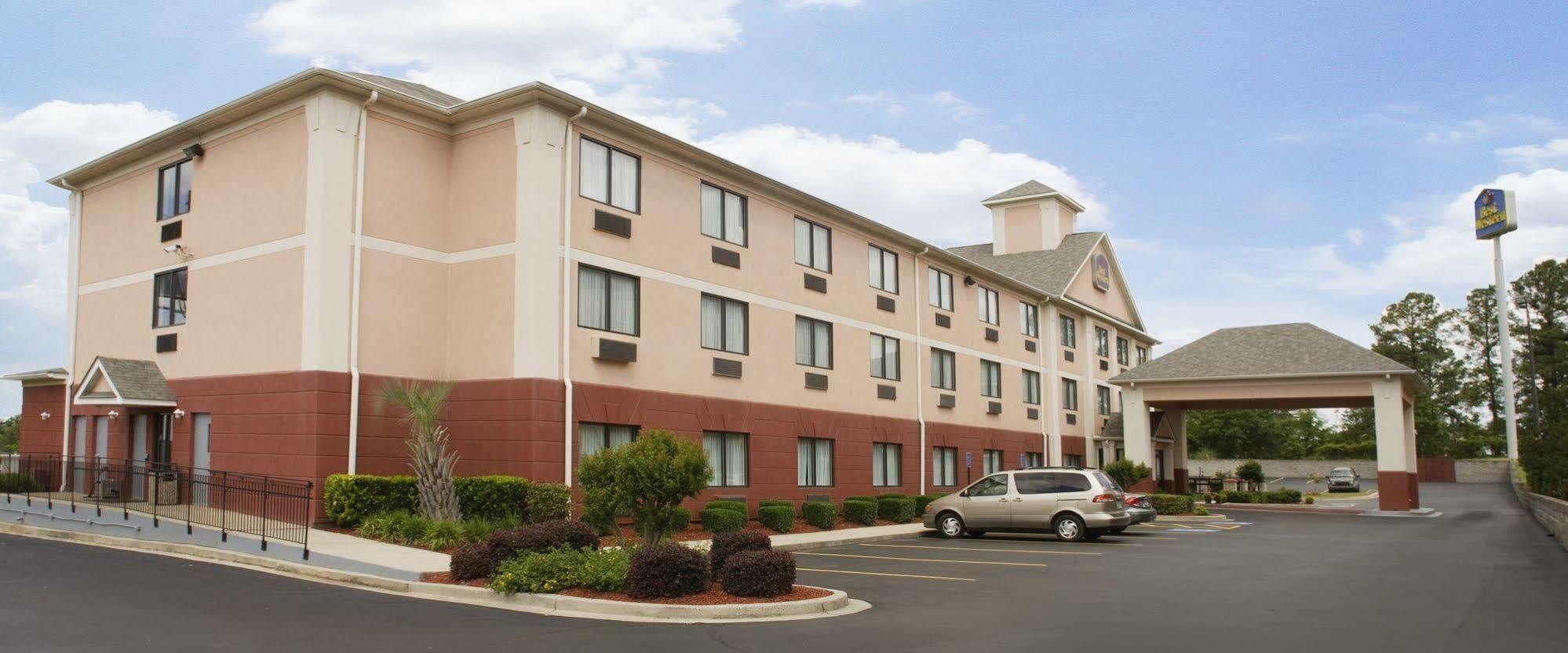 Best Western Augusta West Bagian luar foto
